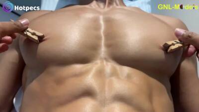 Fit ripped guy gets muscle worship and nipple played! - boyfriendtv.com