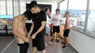 Cute amateur gay twinks having sex in front of webcam - nvdvid.com