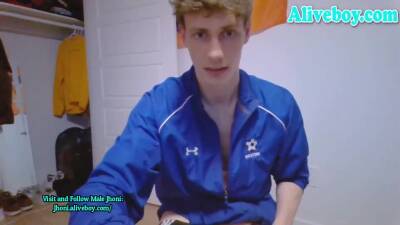 tall and skinny american boy plays with his big dick on webcam - boyfriendtv.com - Usa