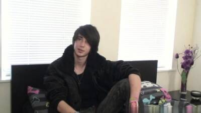 Gay sexy emo dick xxx Hot shot bisexual guy Tommy is fresh t - nvdvid.com
