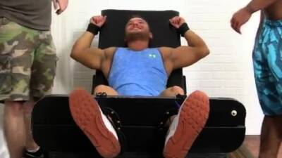 Male chastity feet worship gay Muscular Tyrell Tickled - drtuber.com