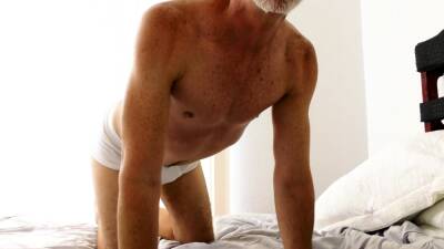 Gay DILF Richard farts in his tighty whities - icpvid.com