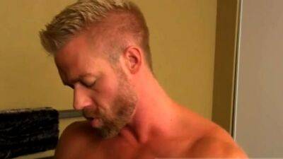 Gay sex bathroom The jaw-dropping hunk is glad to make an - drtuber.com