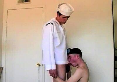 Slutty gay twink gives his partner a sloppy oral-service - drtuber.com